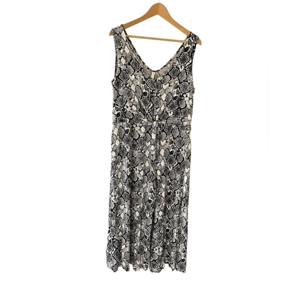 Snakeskin Print Jumpsuit Emerald Jumper Animal Snake Black White Soft size Med